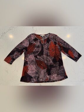 Keyhole Leaf-Print Blouse in Black and Red for Women